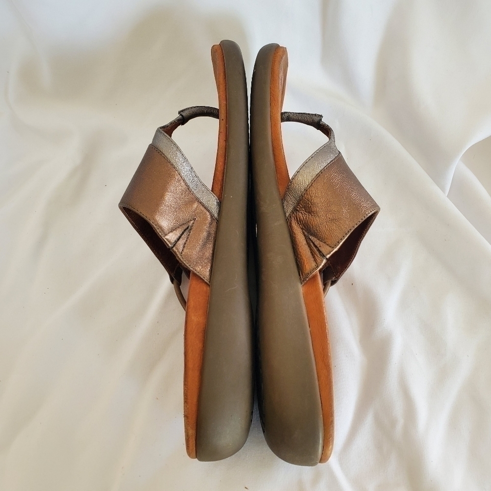 Gentle Souls Metallic Got It Sandals sz 9 - Picture 10 of 11